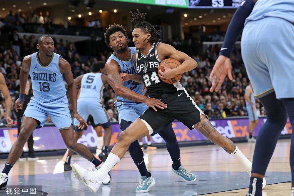 上发挥出更 上发挥出更