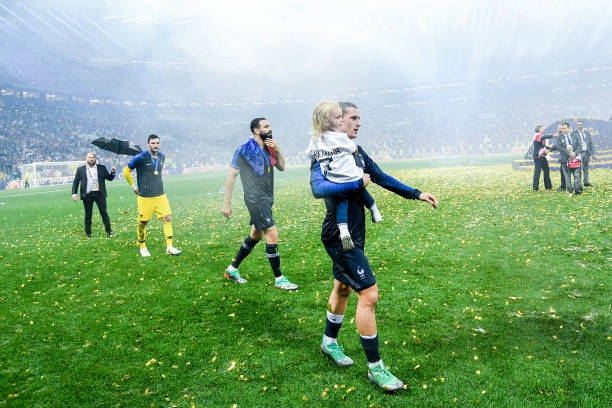 我们将拭目 我们将拭目