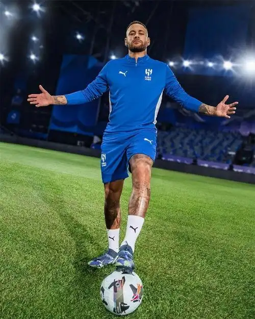 更是许多故 更是许多故